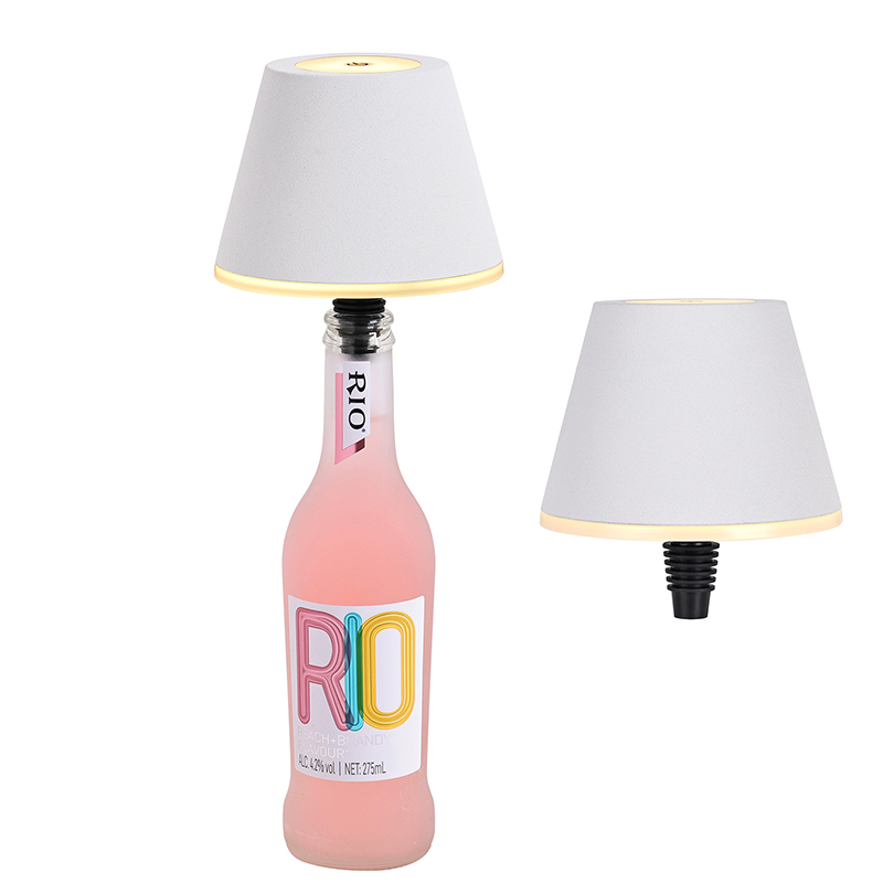 Cone LED-pöytälamppu pistorasialla