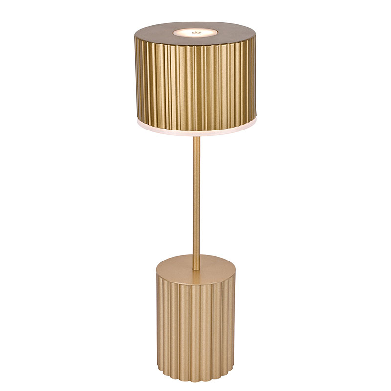 Metallivarjostin pieni pöytävalaisin paristolla